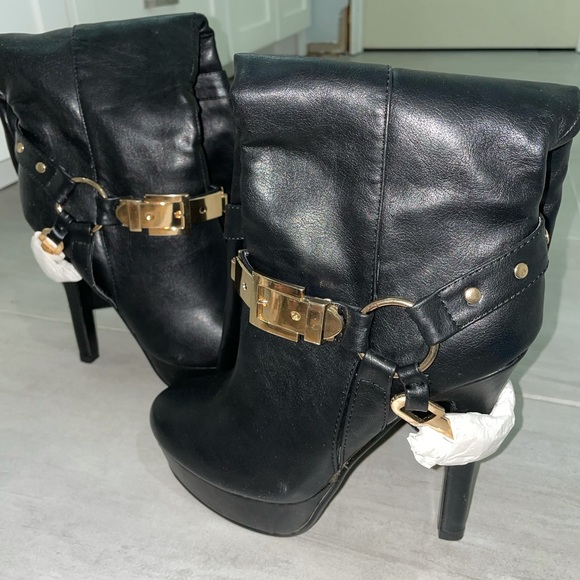 Brand new Tamika heel boots from Shoedazzle. - Picture 2 of 4